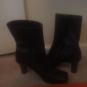 Nine West boots